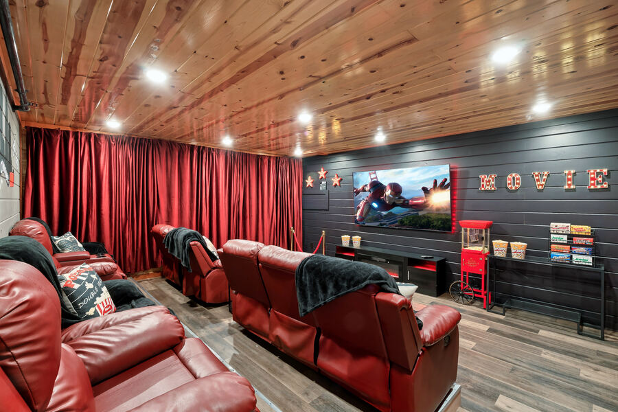 Blackhawk Lodge — interior